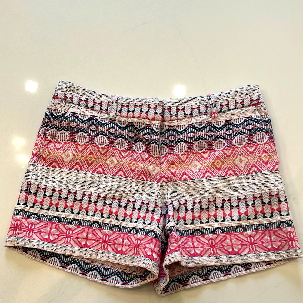Dalia size 6 shorts